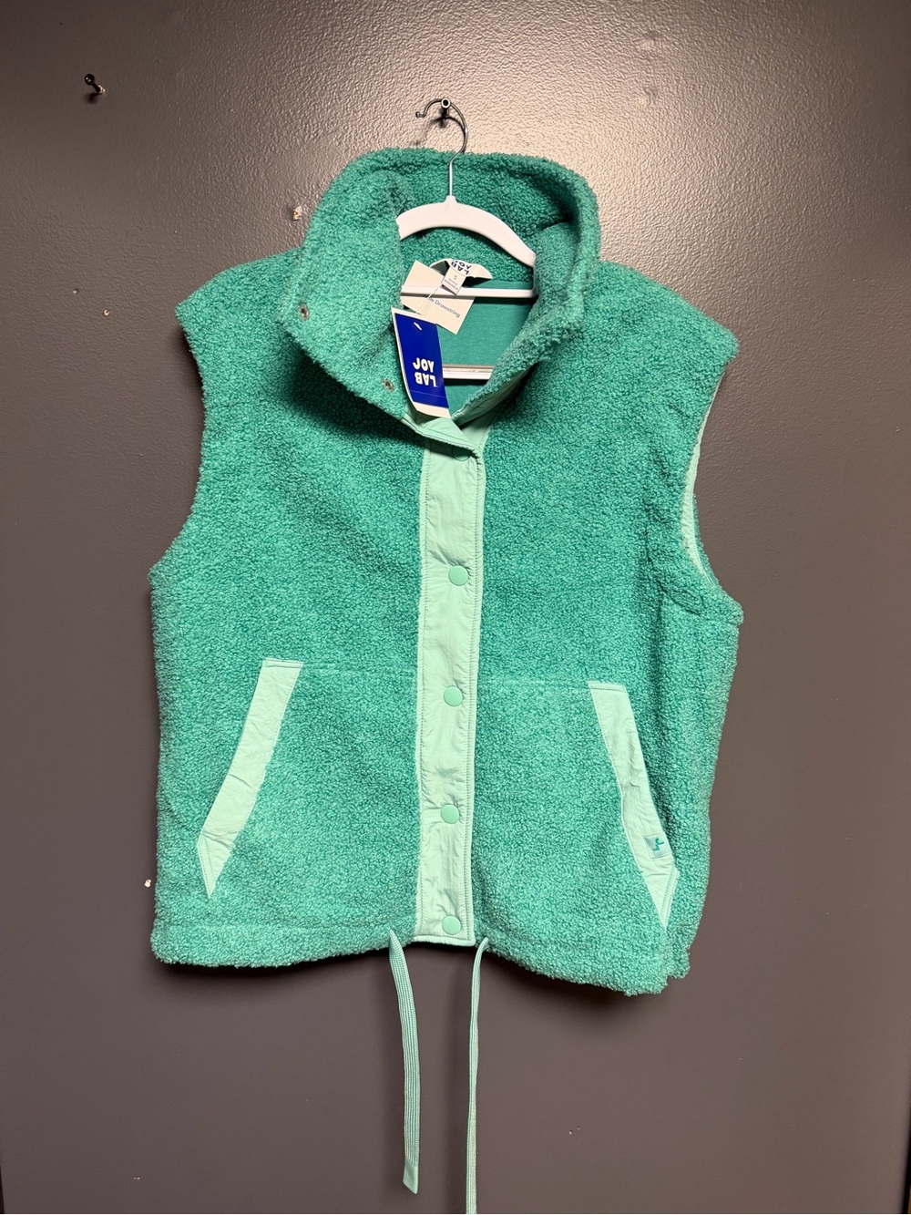 NWT JoyLab Porcelain Green Boxy Teddy Fleece Snap Front Vest Size S Drawstring